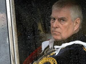 The king is planning to strip Prince Andrew of his ‘treasures’ from the $38 million royal nest in an eviction war…